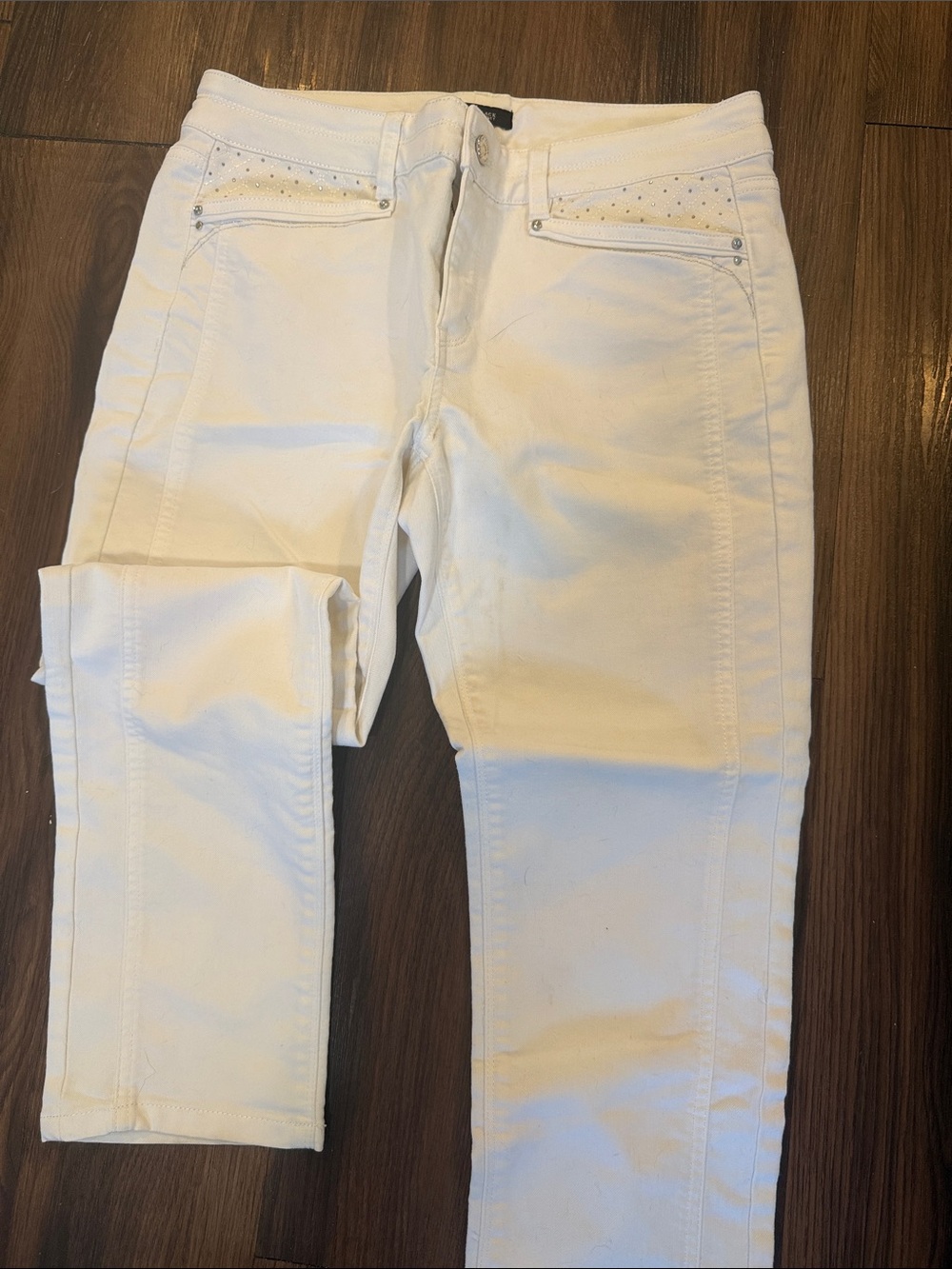 White House Black Market White Skinny Jeans with Studded Waist